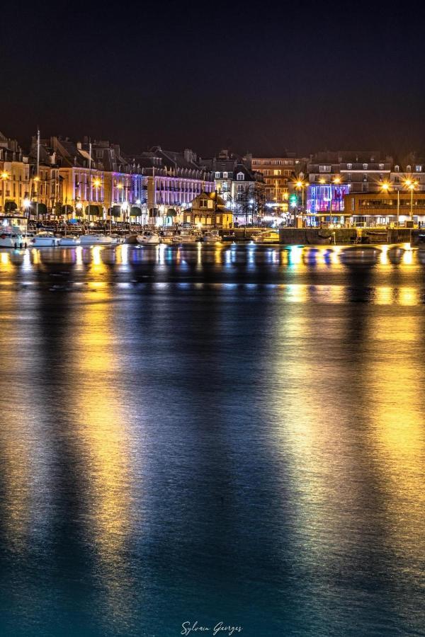 Avec Jardinet Sans Vis A Vis Plein Centre Ville Au Rdc 350M De La Plage Dieppe Exterior foto